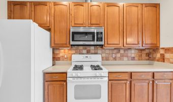 18 Hatteras Way, Barnegat, NJ 08005