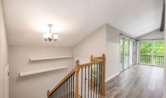 98 Fairy Dell Rd, Clinton, CT 06413