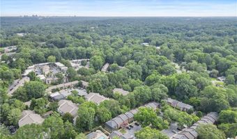70 Old Ivy Rd NE 35, Atlanta, GA 30342