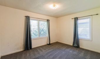 1714 Clark Ave, Ames, IA 50010