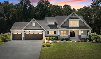5962 Deer Hollow Rd, Auburn, IN 46706