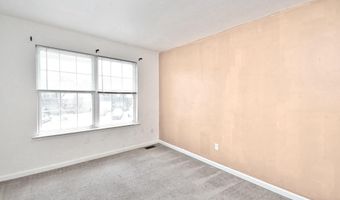 5631 STONECROFT Ln, Allentown, PA 18106