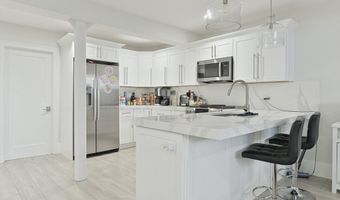 467 E 8th 1A, Boston, MA 02127