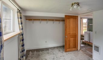496 HAMBURG Ave, Astoria, OR 97103