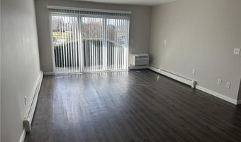 3 Admiralty Dr 10-4, Middletown, RI 02842
