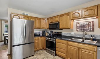 5414 Schubert St, Ames, IA 50014