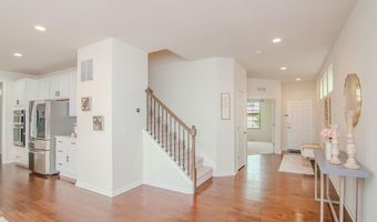 2888 Dillon Dr, Ann Arbor, MI 48105