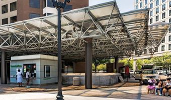 1020 N STAFFORD St 408, Arlington, VA 22201
