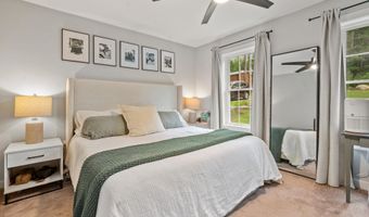 361 Long Shores Dr, Barrington, NH 03825