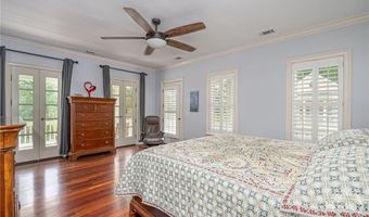 11 Turnbull Ln, Savannah, GA 31410