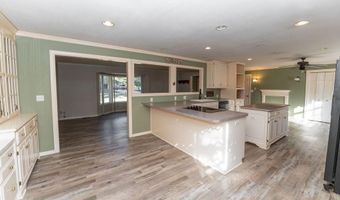 19 Skyline Dr, Adrian, MO 64720