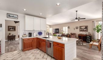 10613 E VOAX Dr, Sun Lakes, AZ 85248