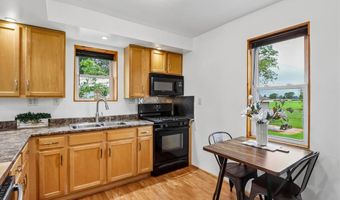 709 12th Ave, Amana, IA 52203