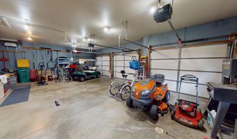 1906 Greenwood Dr, Albert Lea, MN 56007
