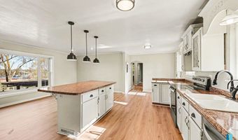 1301 S Splitrock Blvd, Brandon, SD 57005