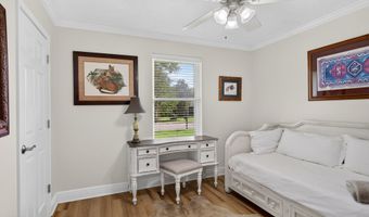 514 Sunset Dr, Bay St. Louis, MS 39520