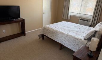 127 Kennedy Dr 127, Bridgeport, CT 06606