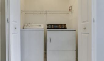1218 Estuary Dr, Indianapolis, IN 46217