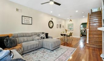 138 MERCY St, Philadelphia, PA 19148