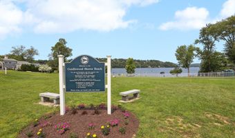 52 Berkshire Dr, Brookfield, CT 06804