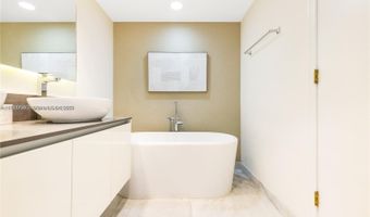 9821 E Bay Harbor Dr 503, Bay Harbor Islands, FL 33154