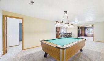 513 N Crestview Cir, Brandon, SD 57005