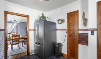 1725 N DIVISION St, Appleton, WI 54911