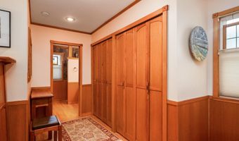 1108 Elm St, Baldwin City, KS 66006