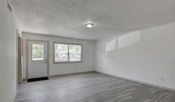238 E 21st St, Baxter Springs, KS 66713