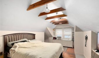 36 Blackamore Ave, Cranston, RI 02910