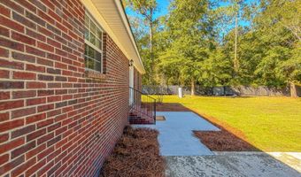 214 Riverchase Dr, Bainbridge, GA 39819