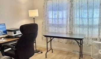 8 Windsor Dr, Alfred, ME 04002