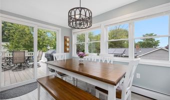 118 Pettee Ave, North Kingstown, RI 02852