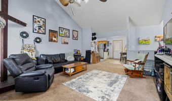 421 Manahan Dr, Angola, IN 46703