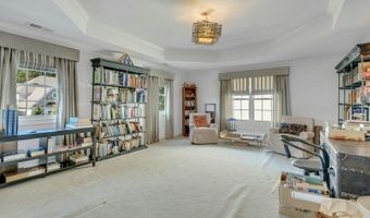 18 AVON Rd, Warren, NJ 07059