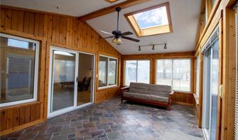 126 Greenbriar Dr, Aurora, OH 44202