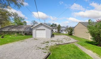 185 5th St SW, Brewster, OH 44613