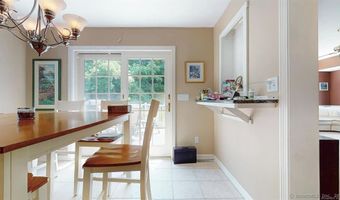 523 Overlook Dr, Orange, CT 06477