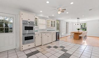 6023 WALHONDING Rd, Bethesda, MD 20816