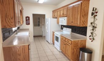 506 Fairway Dr, Athens, TN 37303