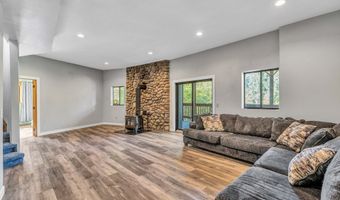 20333 S SWEETWOOD Ln, Oregon City, OR 97045