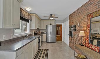 13450 Commercial Point Rd, Ashville, OH 43103