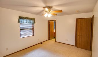2933 Forest Dr, Alton, IL 62002