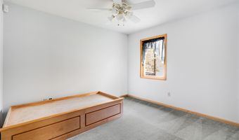 91 Decker Rd, Ancram, NY 12502