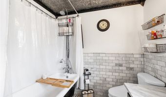 206 S Wisconsin St, Fallbrook, CA 92028