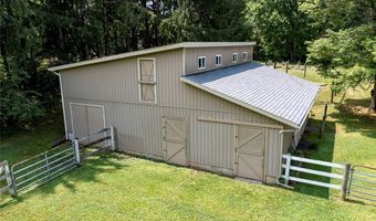 3090 Sourek Rd, Akron, OH 44333
