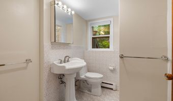 11 Farrwood Dr, Andover, MA 01810