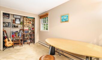 21 White Pine Dr, Brookfield, CT 06804