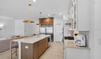 6196 HIDDEN BRANCH Dr, Apollo Beach, FL 33572