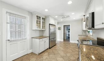 21 Don Ave, East Providence, RI 02916